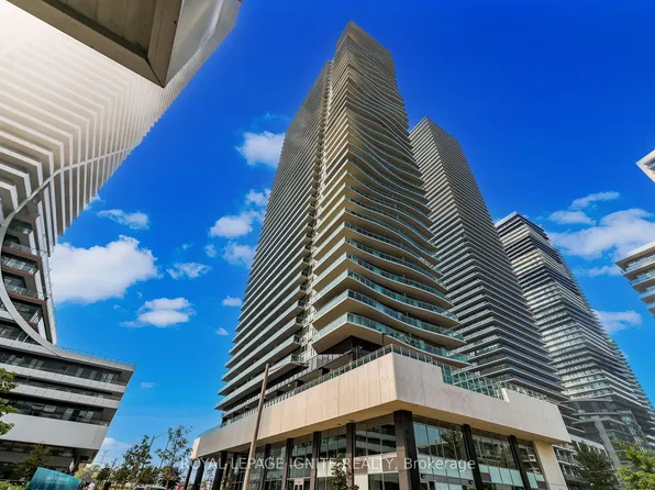 33 Shore Breeze Dr, Toronto, ON