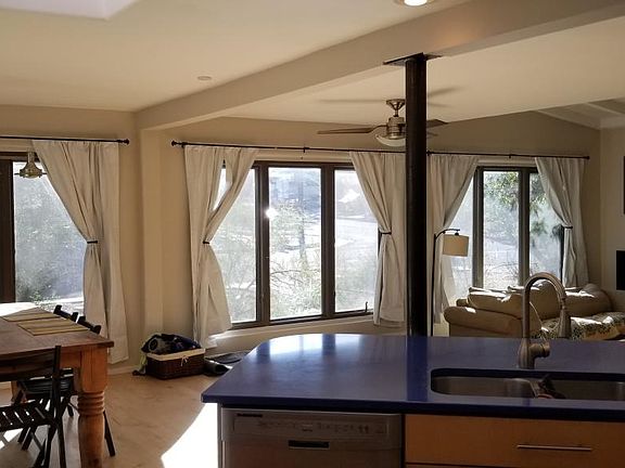 5th image of 701 Alvarado Dr NE