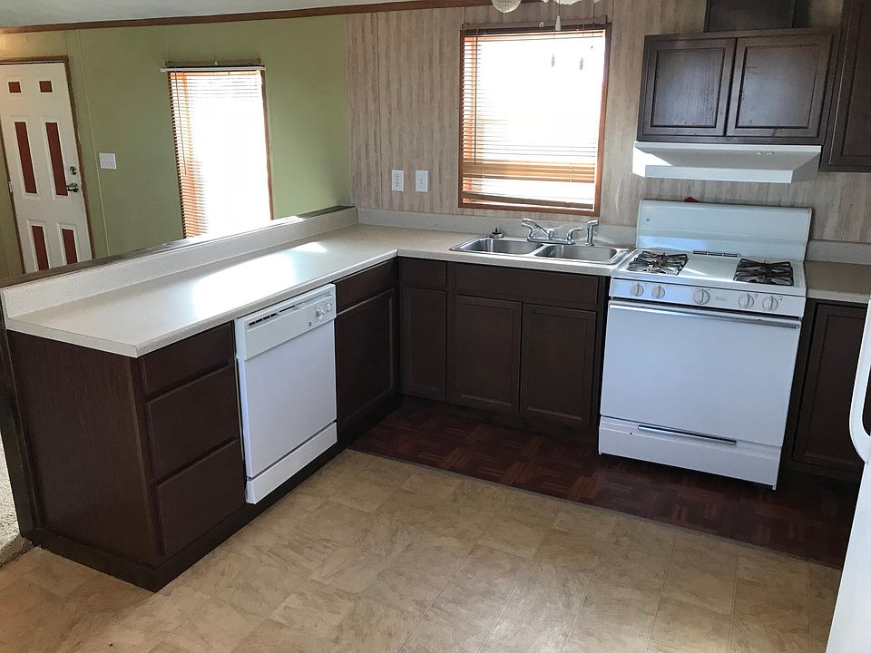 2nd image of 29926 Washington Rd
