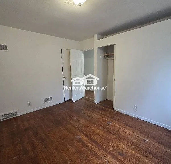 10732 Spring Garden Dr — Photo 11