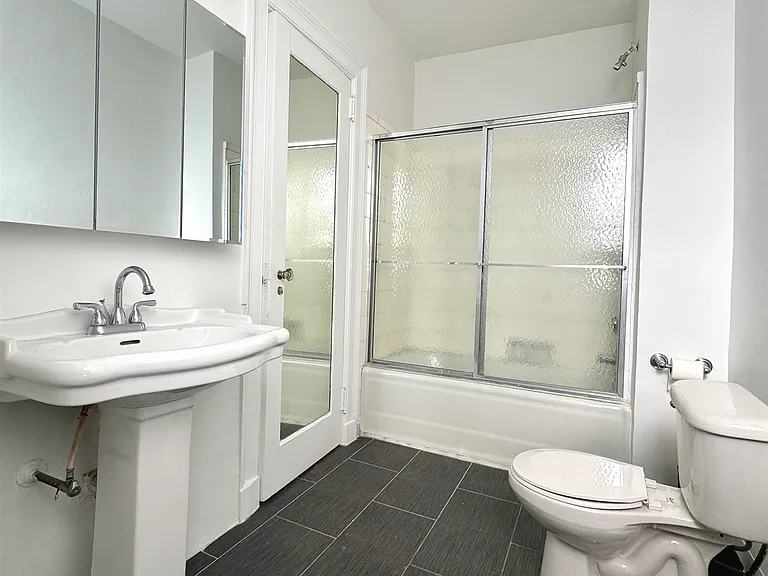 2600 Kennedy Blvd #4B — Photo 6