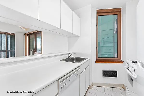 Rented by Douglas Elliman | media 5