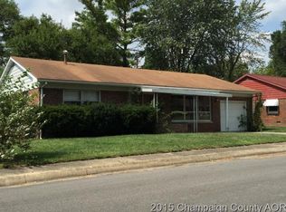 17 Loreen Dr, Paxton, IL 60957