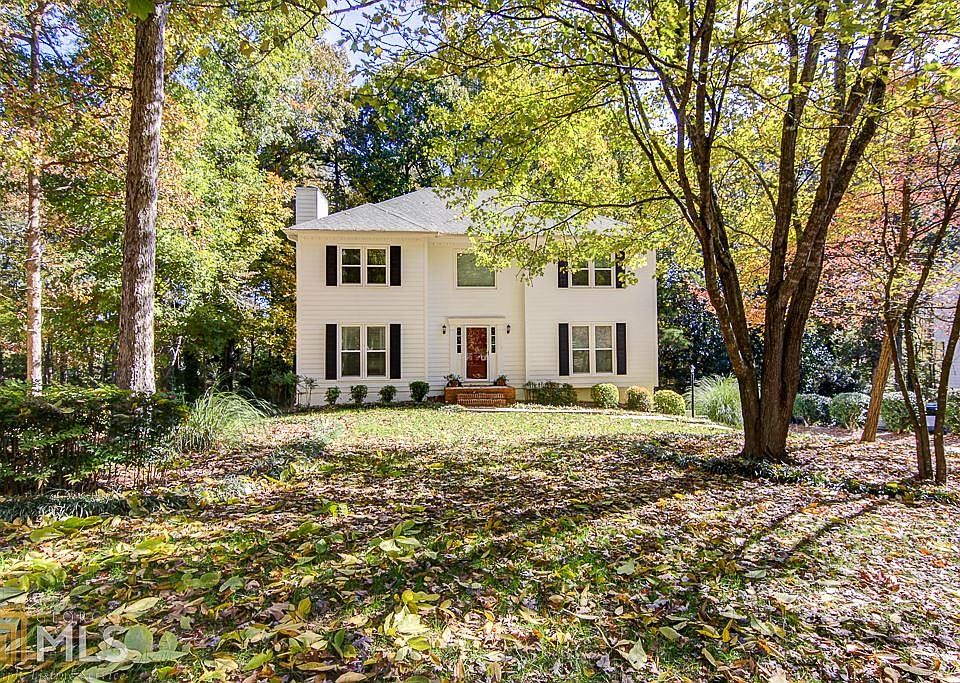 1st image of 121 Heritage Way