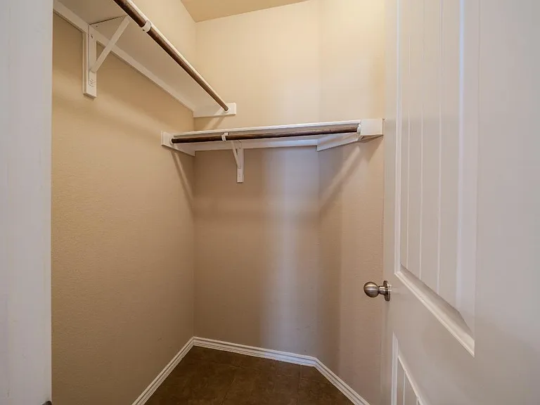 304 Jack Ryan Ln — Photo 2