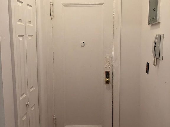 5th image of 224 E 48th St #1DD
