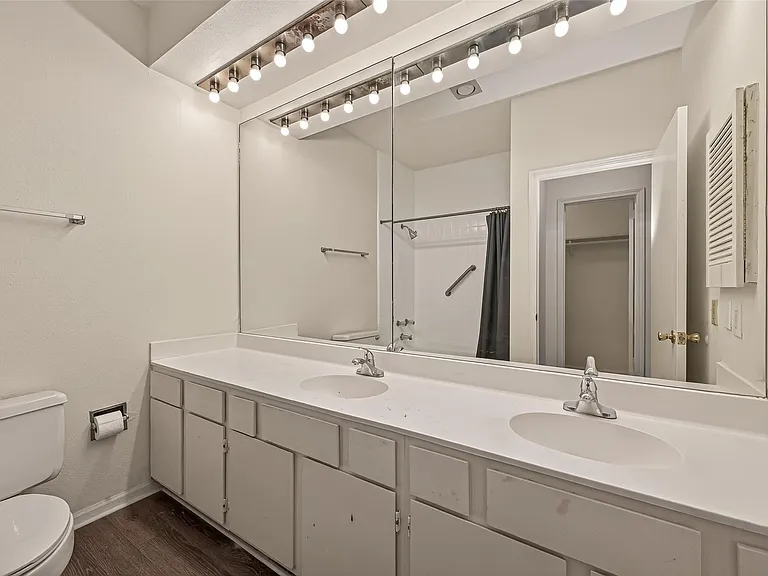 2211 S Braeswood Blvd #23C — Photo 26