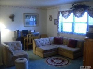8214 155th Ave, Howard Beach, NY 11414