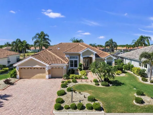 2328 Platinum Dr, Sun City Center, FL 33573