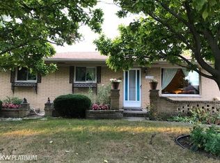 13759 Hartill Ave, Warren, MI 48089