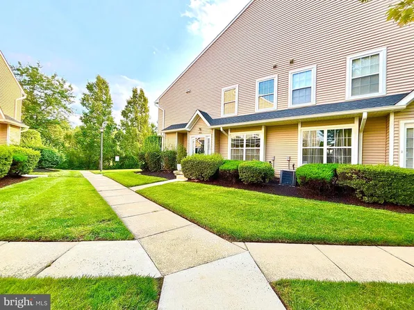 7408 Baltimore Dr, Marlton, NJ 08053