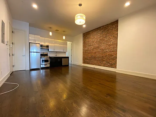 Rented by Lofts and Flats LLC | media 9