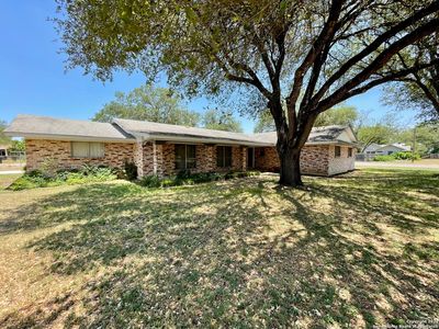 1302 22ND ST, Hondo, TX, 78861