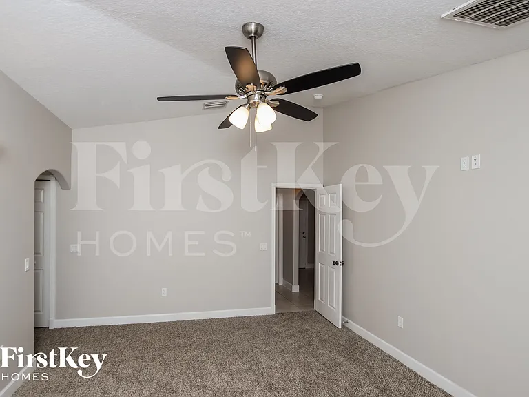 914 Caligula Ave SE — Photo 10
