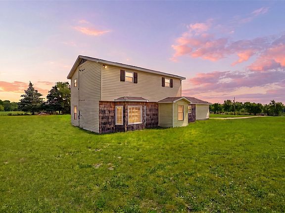 2nd image of 9641 Country Ln