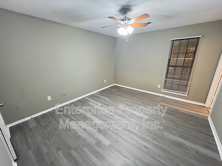 3898 Votive Dr — Photo 14