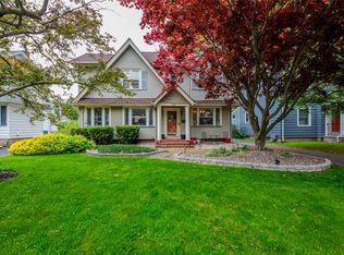 122 Elmcroft Rd, Rochester, NY 14609