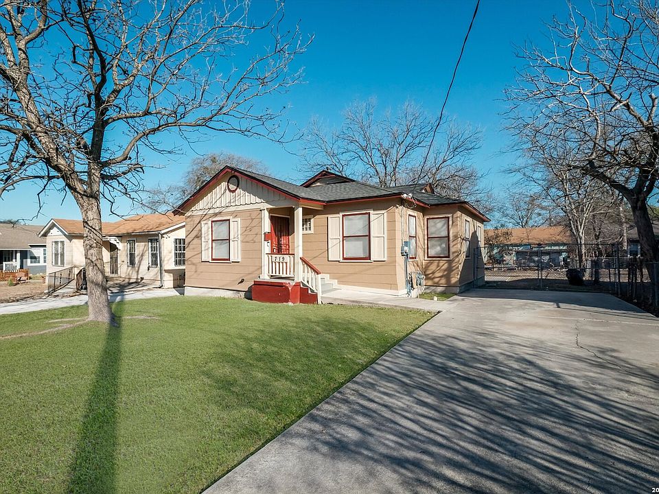1st image of 719 W Hollywood
