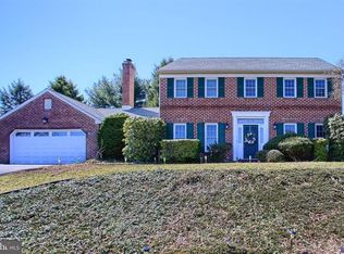 1058 Country Club Rd, Camp Hill, PA 17011