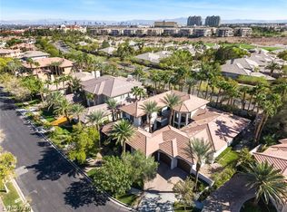 9325 Canyon Classic Dr, Las Vegas, NV 89144