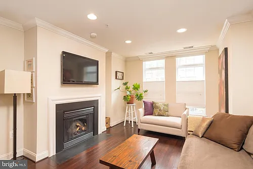 1451 Belmont St NW #11 Photo 1