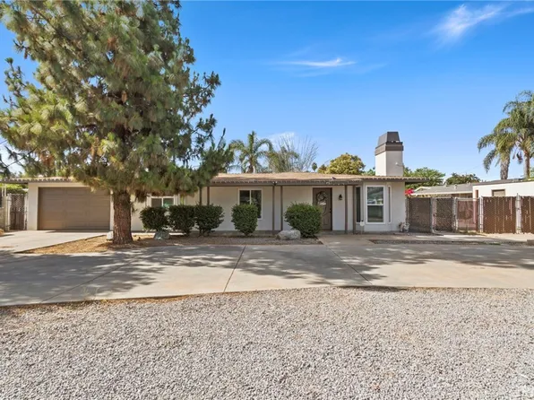 1443 E Devonshire Ave, Hemet, CA 92544