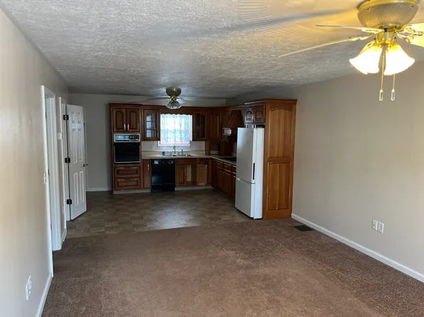 196 Clarion Ave, Bedford, PA 15522