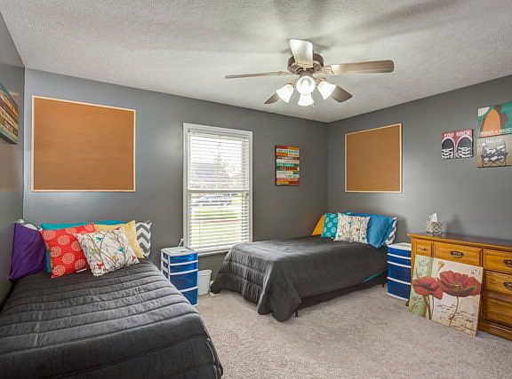 4th image of 6445 Springwood Dr
