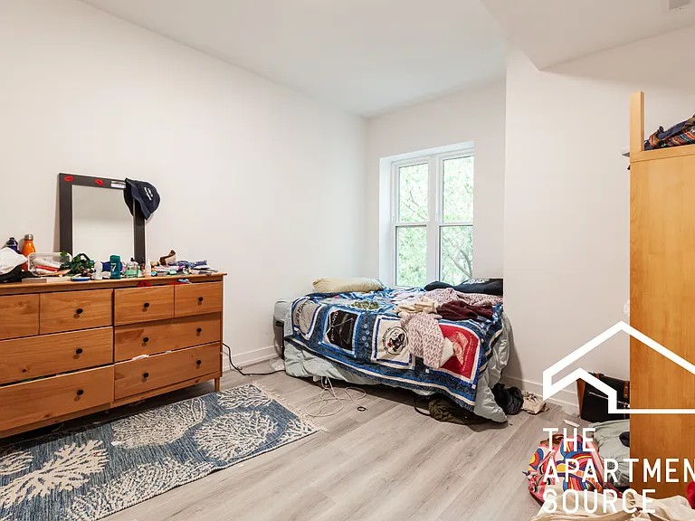 4937 N Saint Louis Ave #2S — Photo 16