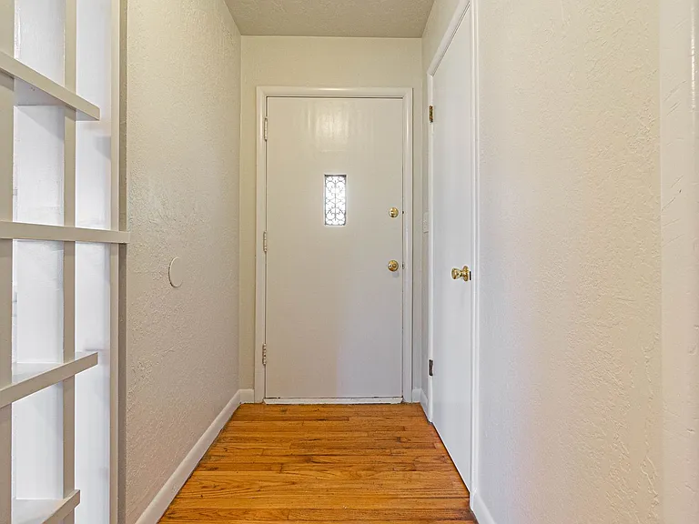 1510 Huntington Way — Photo 5