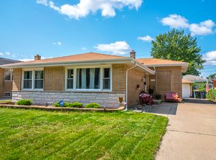 17106 Grant St, Lansing, IL