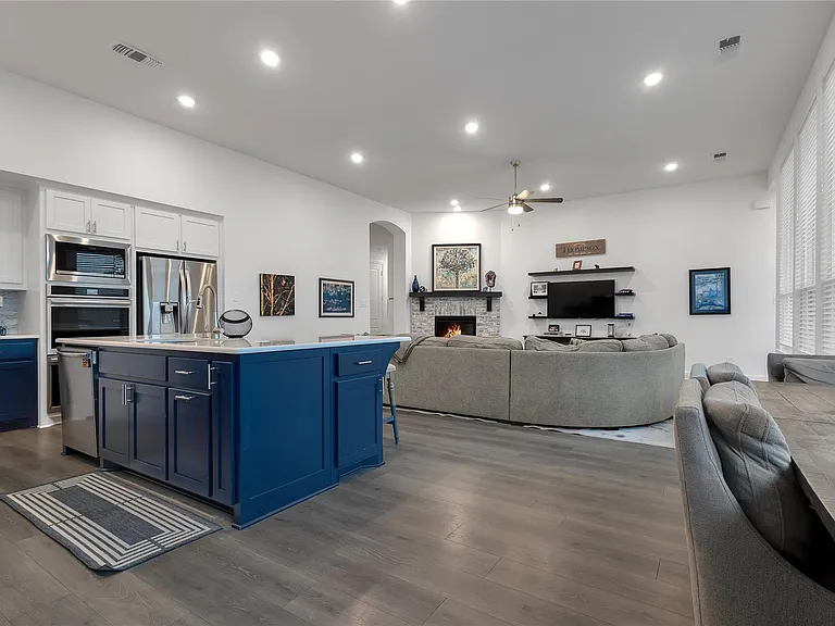 610 Lavender Dr — Photo 6