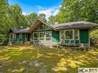 796 Hawk Mountain Rd, Lake Toxaway, NC 28747