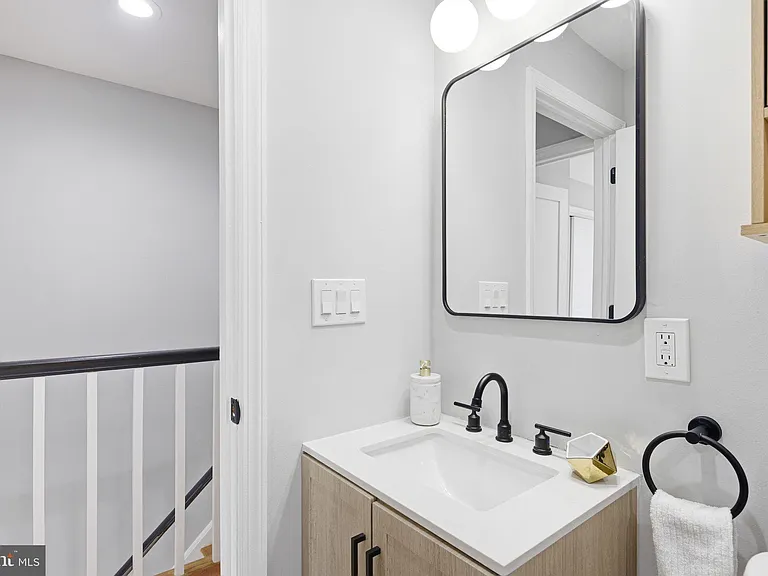 513 Wilder St — Photo 18