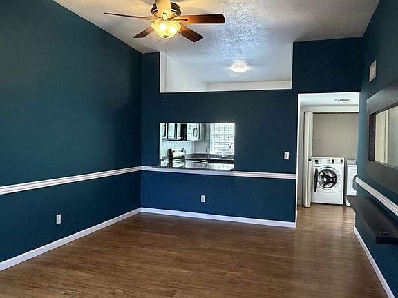 4th image of 2825 N Adelaide Pl