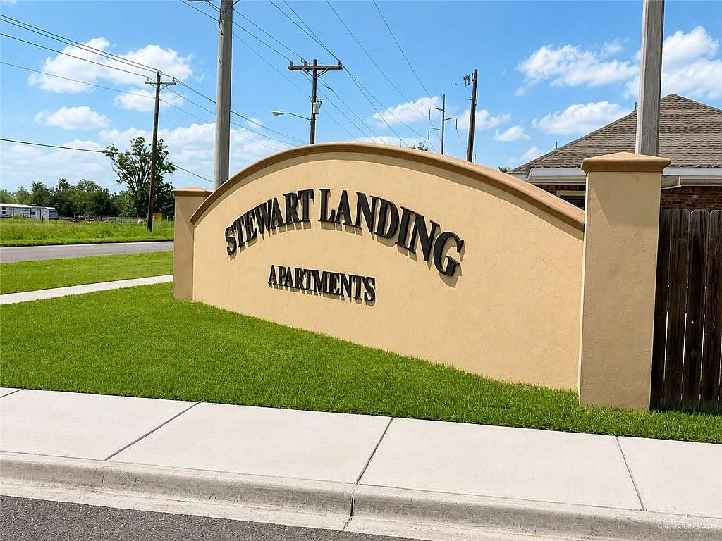 3 bed, 2.0 bath, 1022 sqft, $1,100 — Photo 4