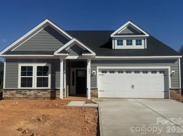 208 Rodeo Dr, Shelby, NC 28150
