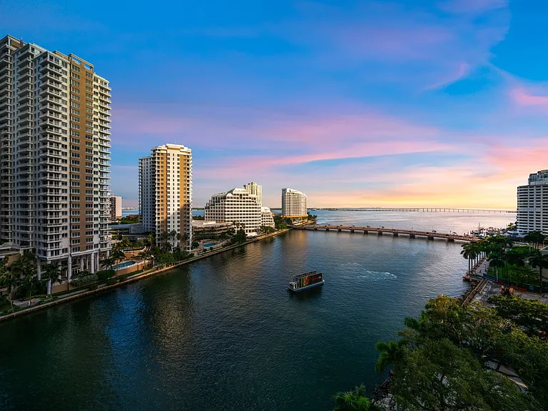 495 Brickell Ave #1102 — Photo 3