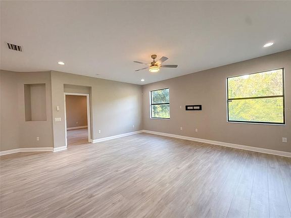 3rd image of 12424 BELCROFT DRIVE