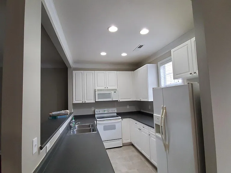 11119 Dundarrach Ln — Photo 3