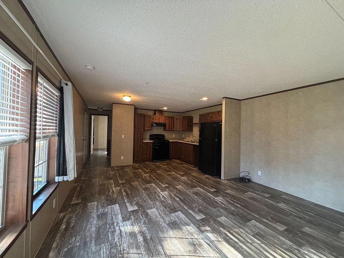 Building Photo - 5135 W Rasmussen Rd #5