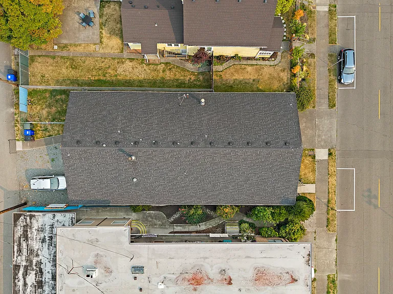 2516 Rockefeller Ave — Photo 36