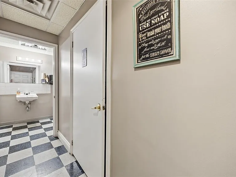 580 Murphy Rd #3 — Photo 12