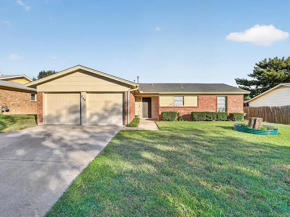 249 E Cunningham Ave