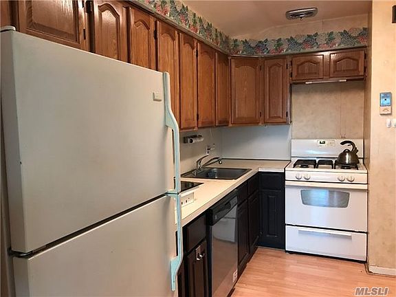 2nd image of 4040 Clearview Expy #2