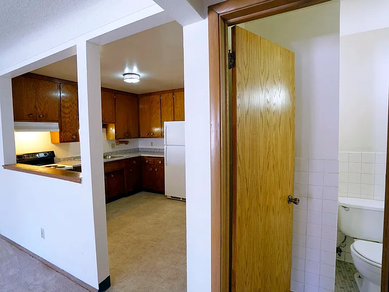 Priscilla Standish Apartments — Photo 25