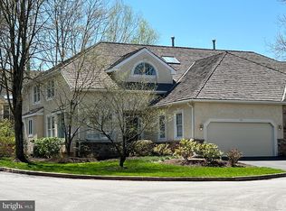 178 Saint Clair Cir, Berwyn, PA 19312