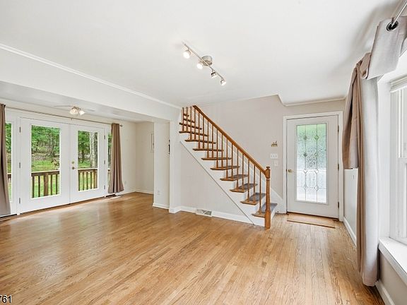 5th image of 312 Lakeview Dr