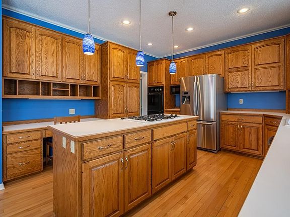 5th image of 914 Saint Andrews Pl NE