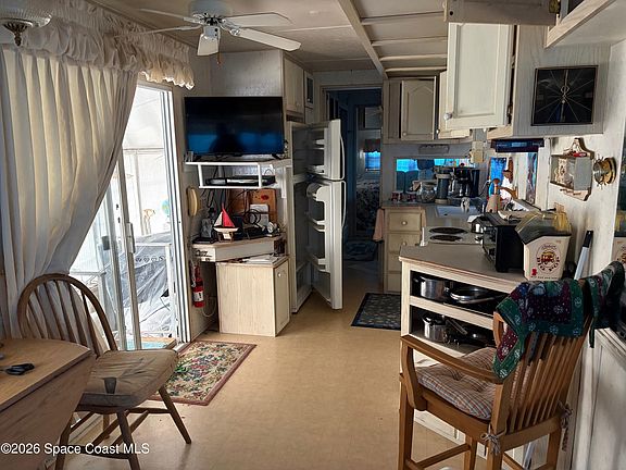 5th image of 714 Horizon Ln #317